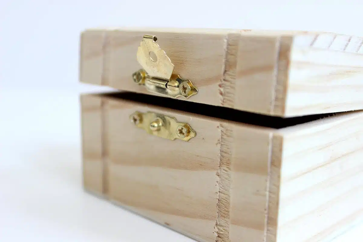 rangement  cartons