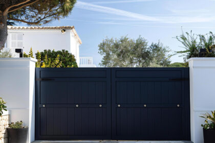 Comment choisir un portail sur mesure adapté à son style de maison ?