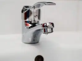 Débouchage de canalisation : pourquoi confier les travaux à un plombier professionnel ? Débouchage de canalisation : pourquoi confier les travaux à un plombier professionnel ?