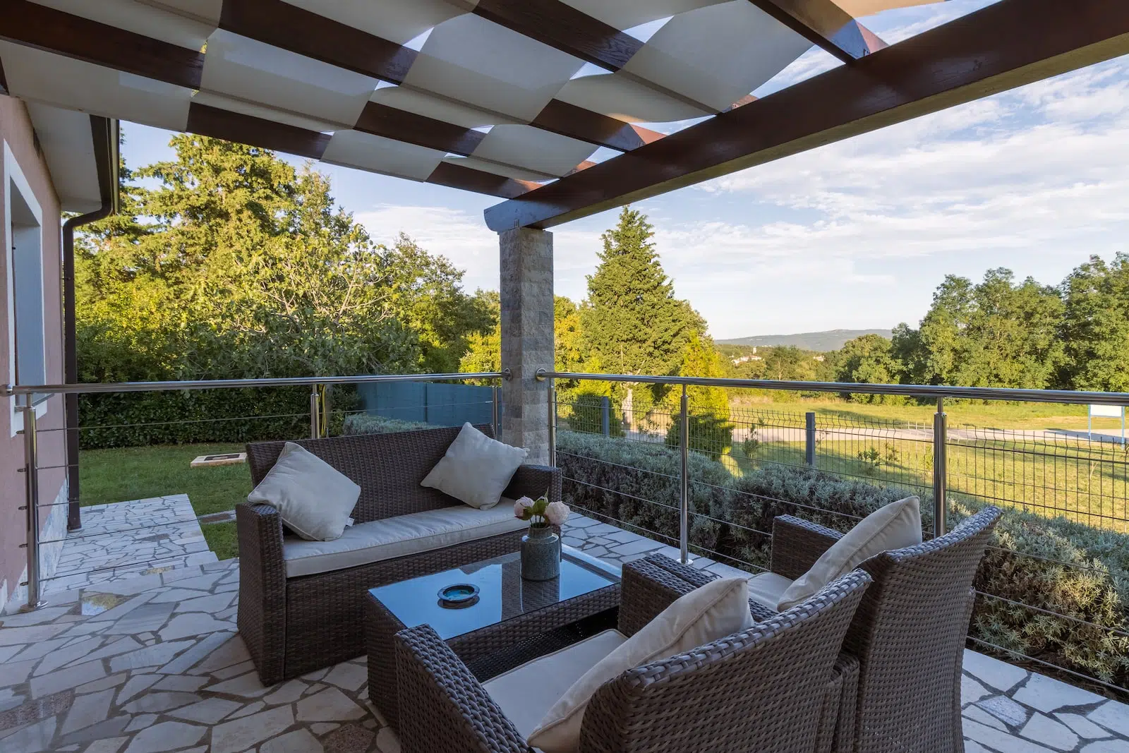 Terrasse en béton décoratif : les coûts à prévoir