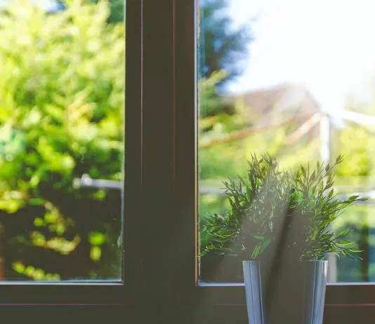 Vitre sans tain : comment faire une vitre sans tain ?