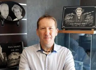 Où faire graver une plaque funéraire ?