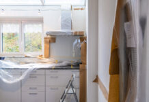 Rénovation de maison : pourquoi faire appel à un pro pour la pose de menuiseries ?